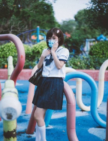 山中艳谭