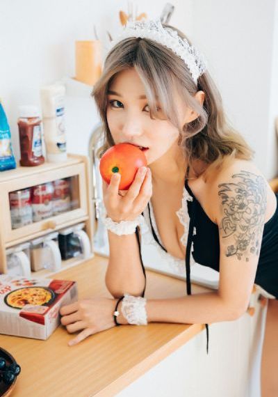 女大学生的沙龙室2