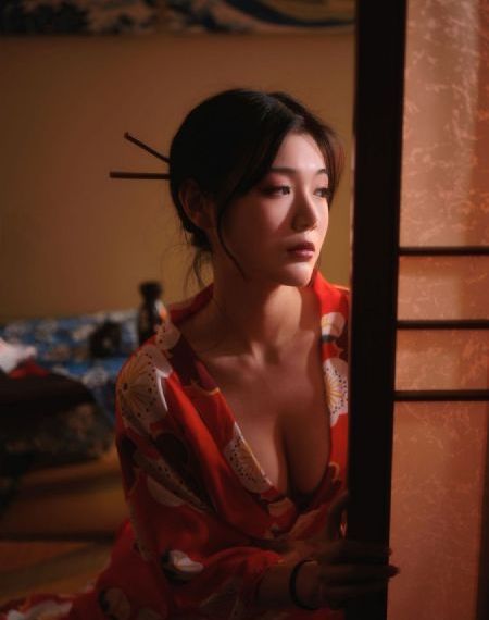 女野人艳史无删减版