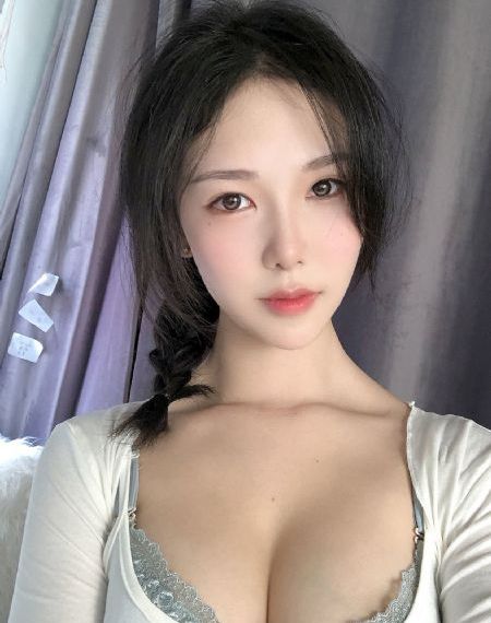 一面亲上边一面膜下边的免费