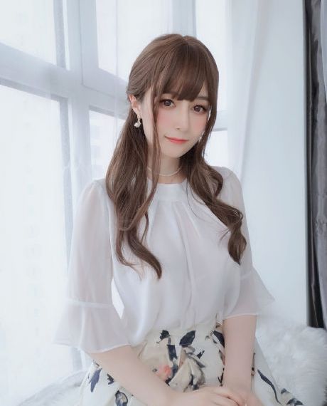 迷人的保姆中文
