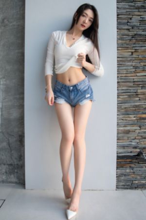 女大学生的沙龙室5