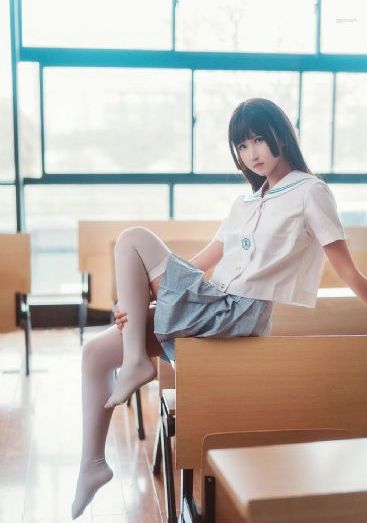 我女朋友的母亲3完整视频带翻译