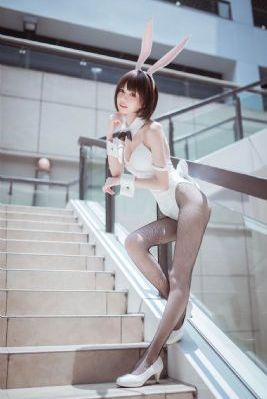 公交车揉捏大乳呻吟娇喘在线观看